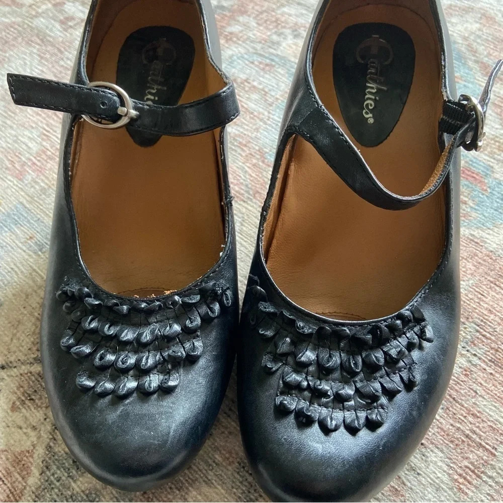Earthies Black Leather Mary Jane Heels Dark Academia Size 7 Whimsigoth - Picture 2 of 14